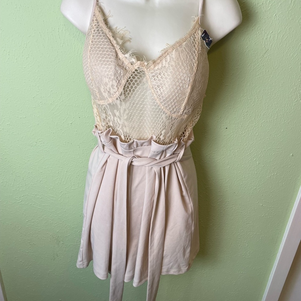 Romper Lace Medium